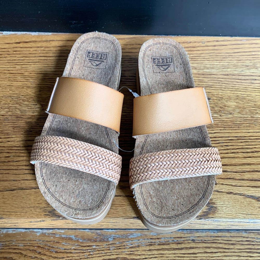 Reef sandals, tan size 7.  ms